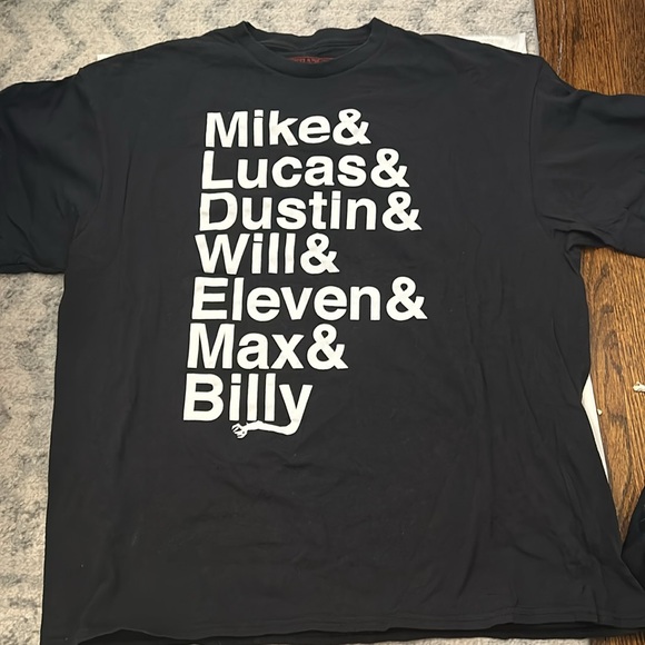 Stranger things t shirt XL - Picture 2 of 4